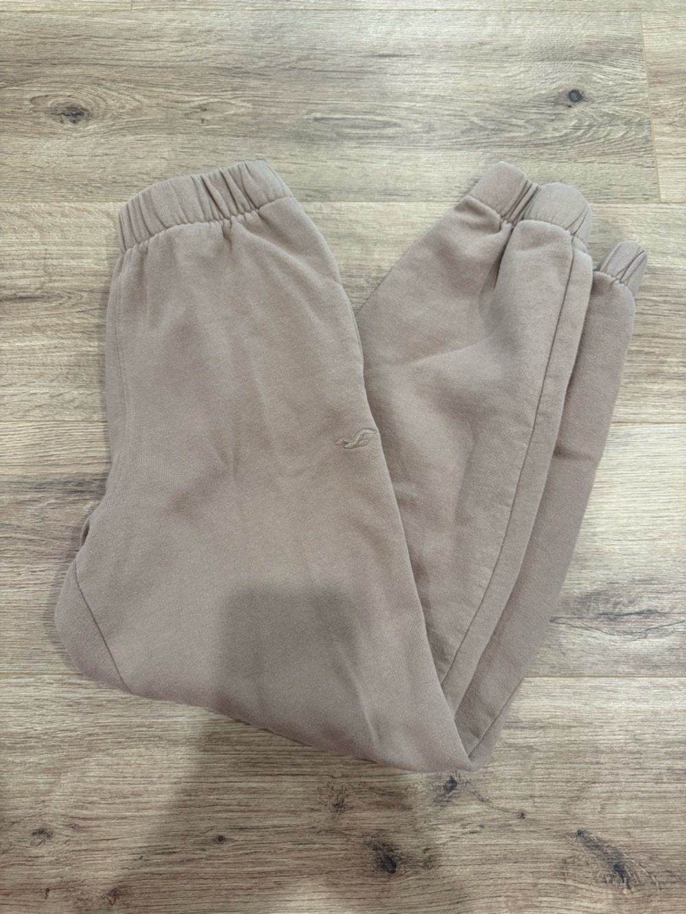 Hollister joggers